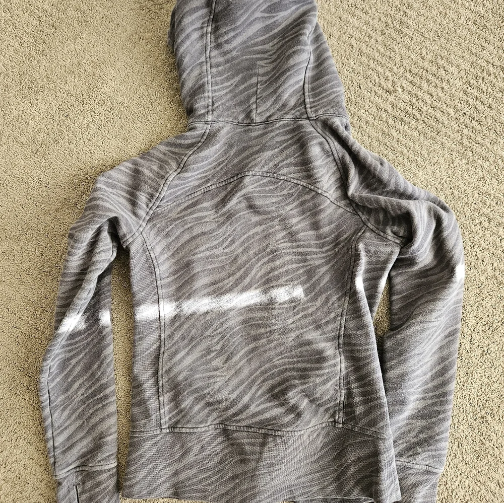Lululemon Zebra Scuba Hoodie - Picture 3 of 5